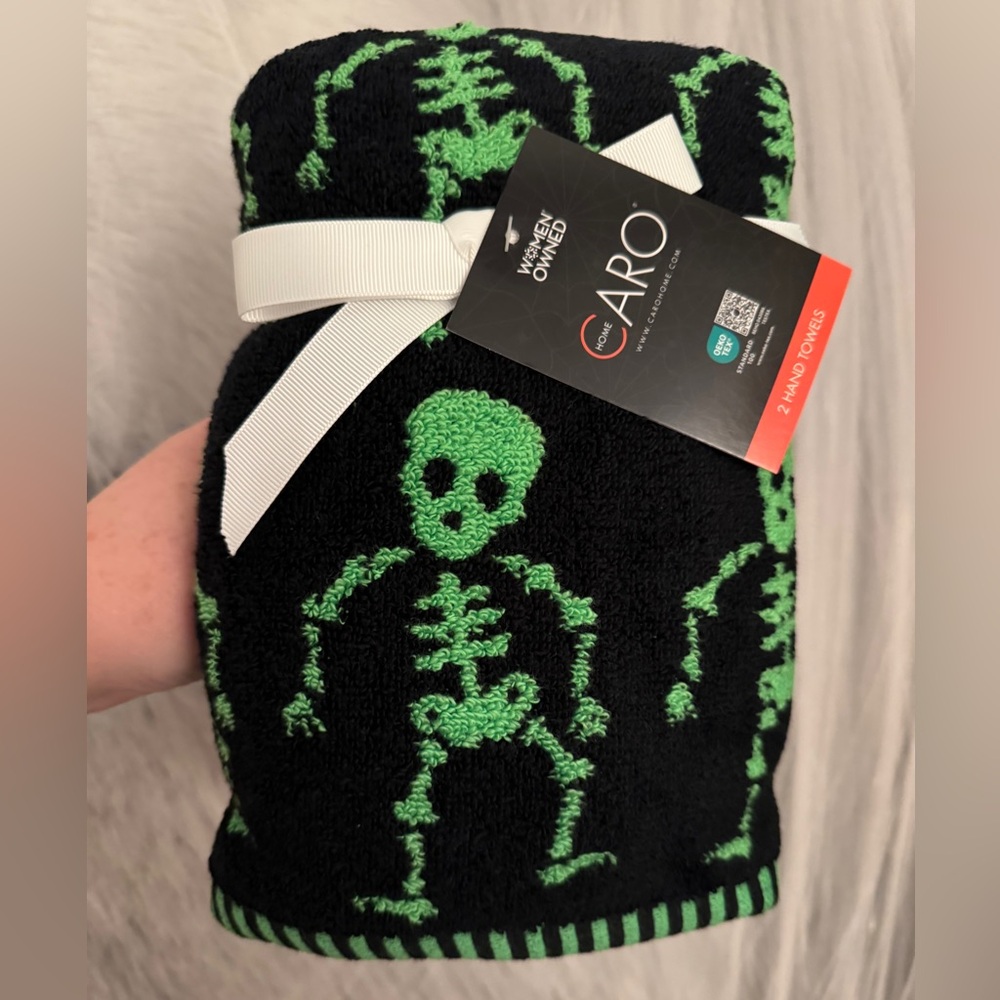 Caro Lime Green Stripe Skeleton Towel set